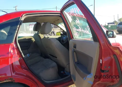 2010 Ford Focus Se z USA, uszkodzony, nr VIN 1FAHP3FN5AW296009